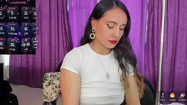 Coral Gibson online show from October 2, 2:11 pm