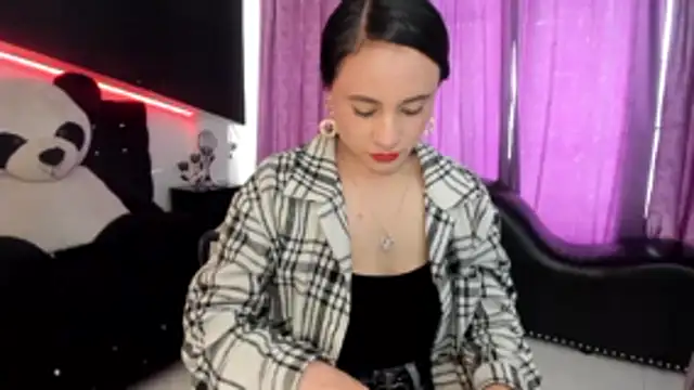 Coral Gibson online show from October 16, 1:14 pm