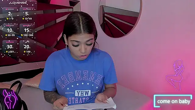 GiaFu online show from December 5, 6:20 pm