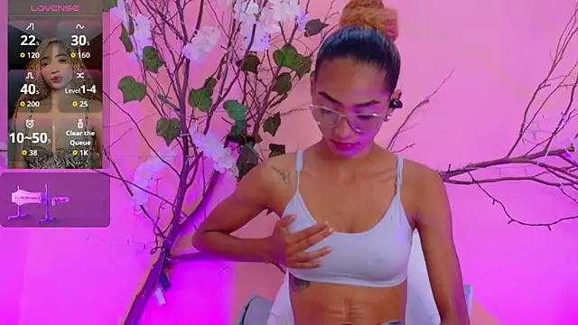 Charlotte Love10 online show from March 18, 11:48 am