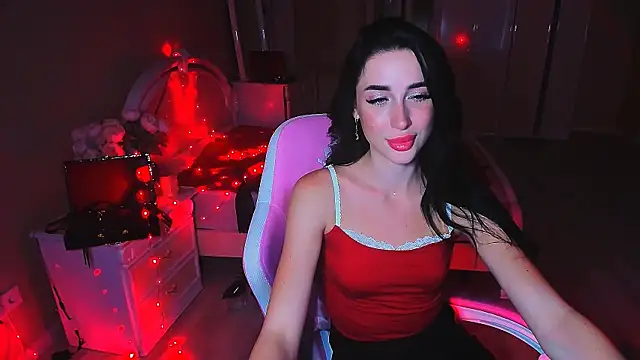 Snapshot of lovely_desire chatting on October 9, 1:15 pm lovely desire online show from October 9, 1:15 pm