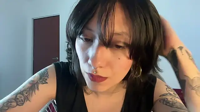 Snapshot of cataline_de_aragaon chatting on September 12, 9:11 pm cataline de aragaon online show from September 12, 9:11 pm