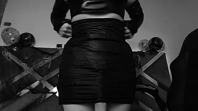 madame ibby online show from October 23, 1:39 pm