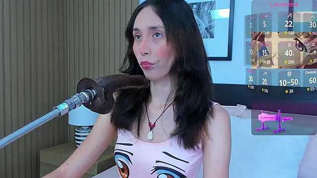 Snapshot of doll_bella_ chatting on September 30, 7:41 pm doll bella online show from September 30, 7:41 pm