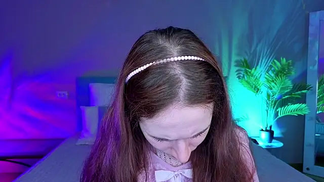 L1ittle kitty  online show from April 26, 5:16 am