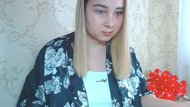 DolphinDreams online show from June 6, 12:22 pm