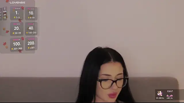 AllisonSky online show from November 3, 2:43 pm