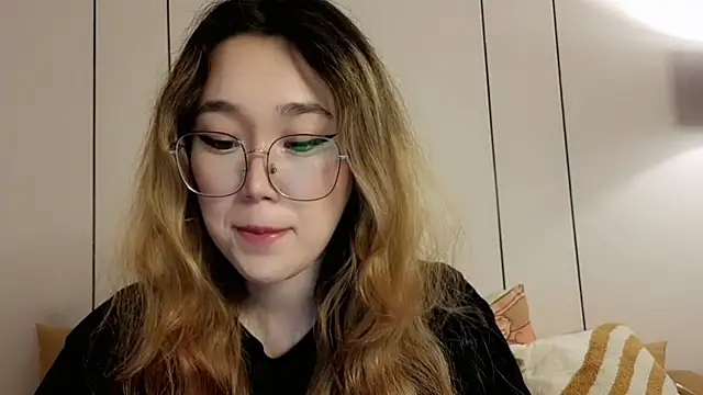 Jennatyan online show from April 27, 5:15 am