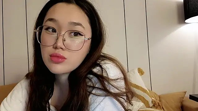 Jennatyan online show from May 15, 4:38 am