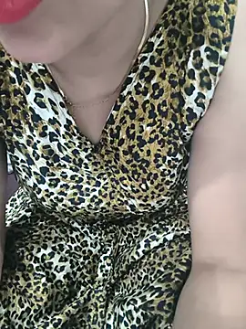 kaveerpooja947 online show from April 23, 4:53 pm