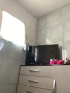 Gabrielleof online show from January 5, 6:11 pm