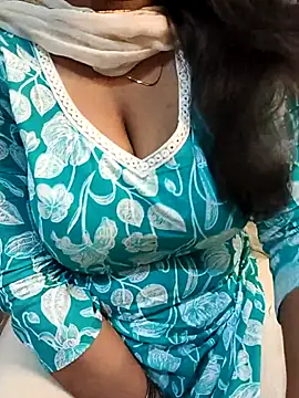 Snapshot of Anamika_Kapoor chatting on September 18, 3:49 am Anamika Kapoor online show from September 18, 3:49 am