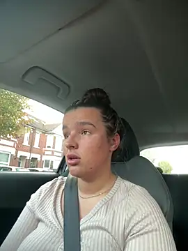 maisiesmithx online show from October 5, 5:18 pm