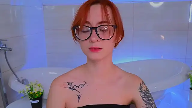 Dark Lola  online show from October 11, 2:49 am