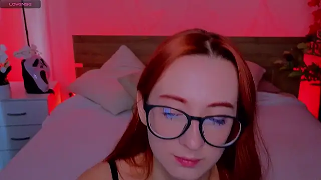 Dark Lola  online show from October 19, 2:24 am
