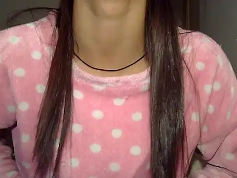 MAAYRA 09 online show from December 14, 12:05 am