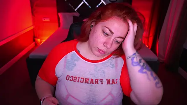 Kittywakee online show from September 19, 8:08 pm