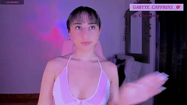 gabyye capprins online show from April 27, 1:25 am