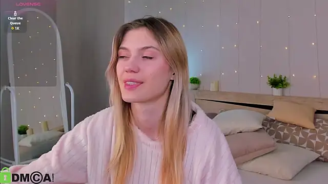 Cherry Price online show from November 18, 12:55 am