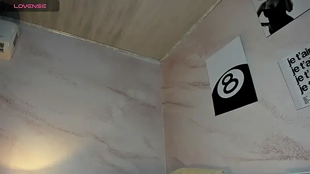 Belliinda 21 online show from April 21, 7:10 pm