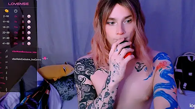 Alice Hells online show from May 8, 4:43 pm