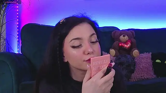 Avery-- online show from February 9, 8:55 pm