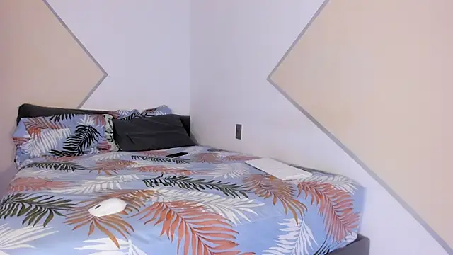 Elalove  online show from January 16, 9:49 am