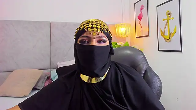 naomiii   online show from October 21, 11:58 am