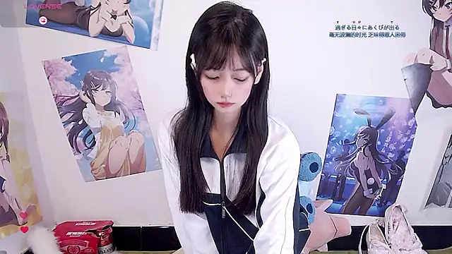 Nuomioooooooo online show from April 25, 1:36 pm