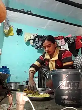 Surajpuja79 online show from December 5, 4:01 am