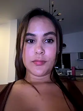 Snapshot of LexyRobert chatting on September 23, 2:43 am LexyRobert online show from September 23, 2:43 am