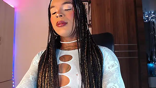 mistressbigcock777 online show from March 3, 5:57 am