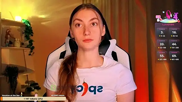 lady curls online show from April 11, 10:13 pm