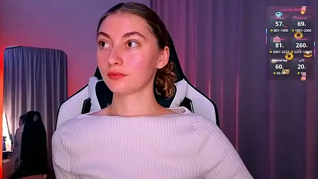 lady curls online show from October 12, 10:34 pm