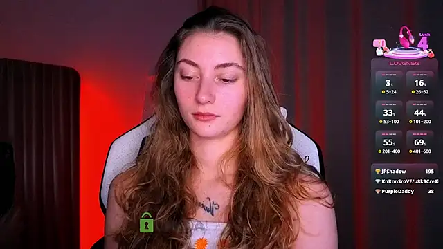 lady curls online show from March 4, 11:00 pm