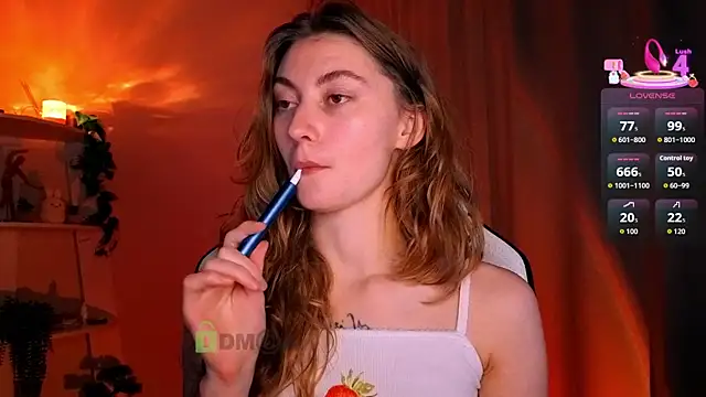 lady curls online show from April 23, 9:50 pm