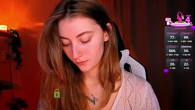 lady curls online show from April 26, 9:34 pm