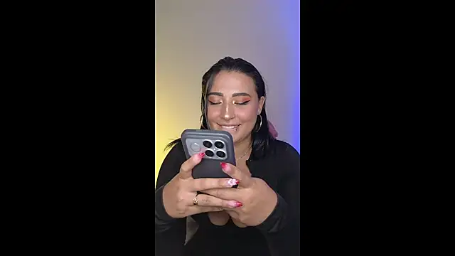 Pauilina online show from July 17, 8:12 pm