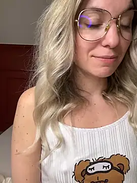 carlaaa online show from April 21, 9:11 pm