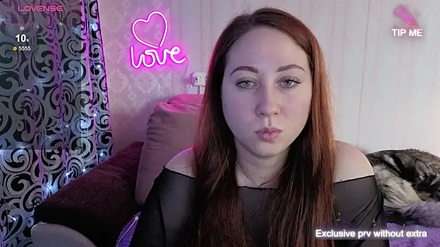 KellyCrystall online show from November 14, 6:57 am