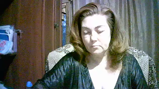 Snapshot of Madame-Butterfly chatting on October 12, 12:40 pm Madame-Butterfly online show from October 12, 12:40 pm