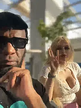 MacTroy online show from April 23, 3:58 pm