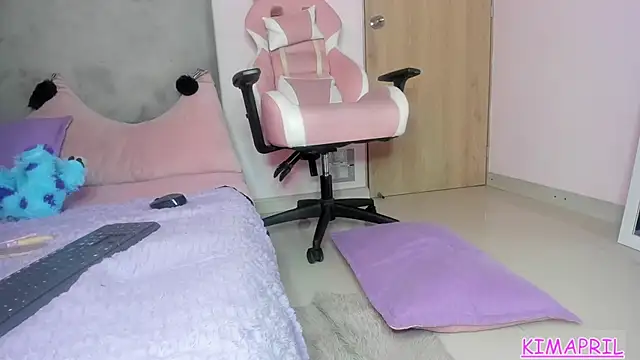 KIMAPRIL online show from April 24, 8:55 pm