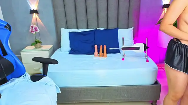 angelica dymond online show from October 6, 12:11 pm