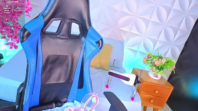 angelica dymond online show from October 10, 12:43 pm