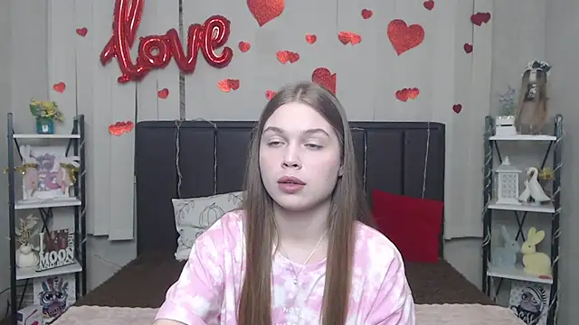 LaraPika online show from April 22, 5:04 am