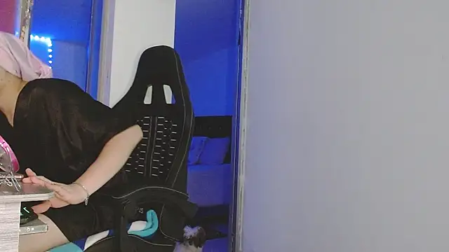 giuliana andrade online show from April 21, 12:03 am