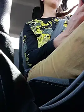 PearMaki online show from March 26, 2:52 pm