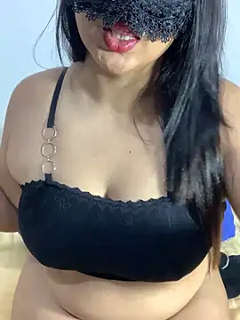 Jeroliee viyana online show from July 29, 6:52 pm