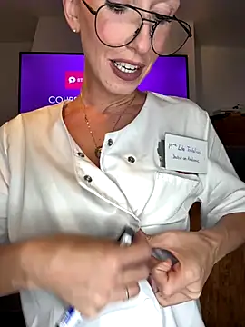 lola tentatiion online show from September 8, 7:02 pm